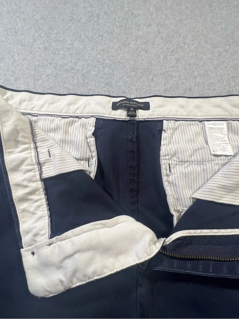 Banana Republic Aiden Short in Navy